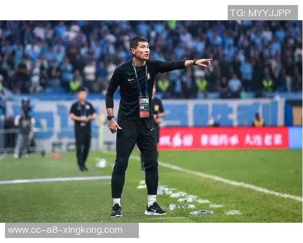 杨希感谢邵佳一称与队友聊天助力中文快速进步