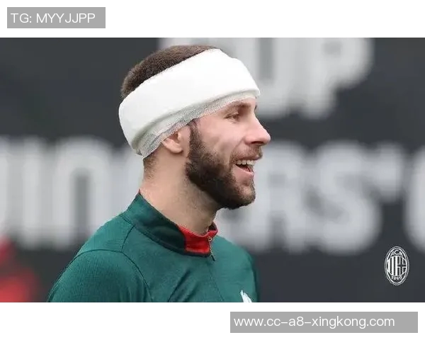 帕夫洛维奇伤愈复出重返米兰合练眉骨缝合9针的他状态回暖